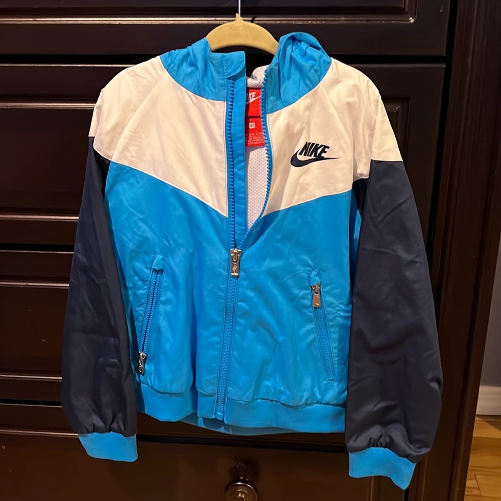 14 Nike windbreaker